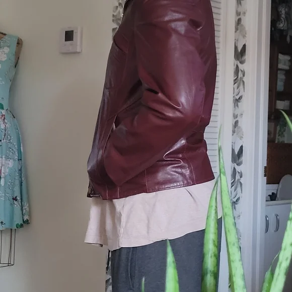 1970's Moto Men's Burgundy Oxblood Zip-Front Leather Jacket Double Lined - Picture 6 of 11